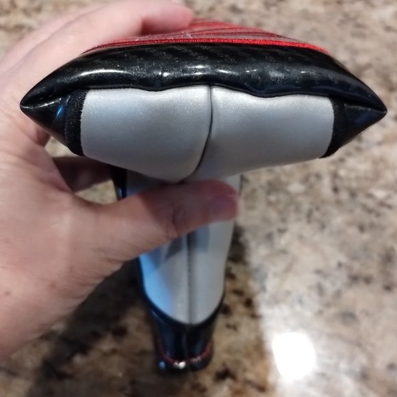 Odyssey O Works Blade Putter Cover - Picture 4 of 8